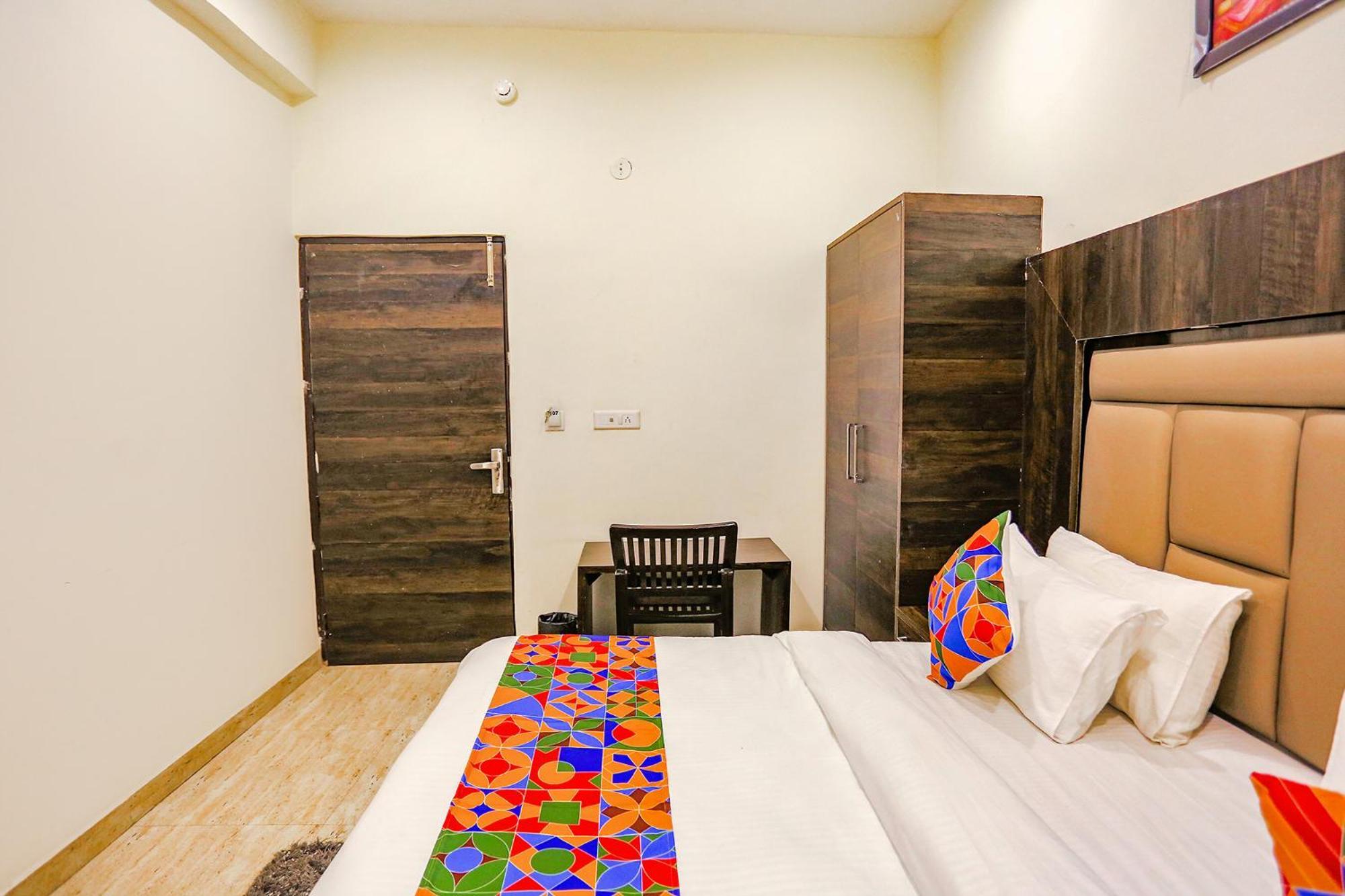 Fabhotel The Kiara Near Igi Delhi Airport New Delhi Eksteriør bilde